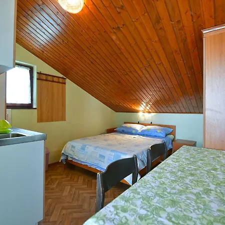 Apartman Ivan 41 *